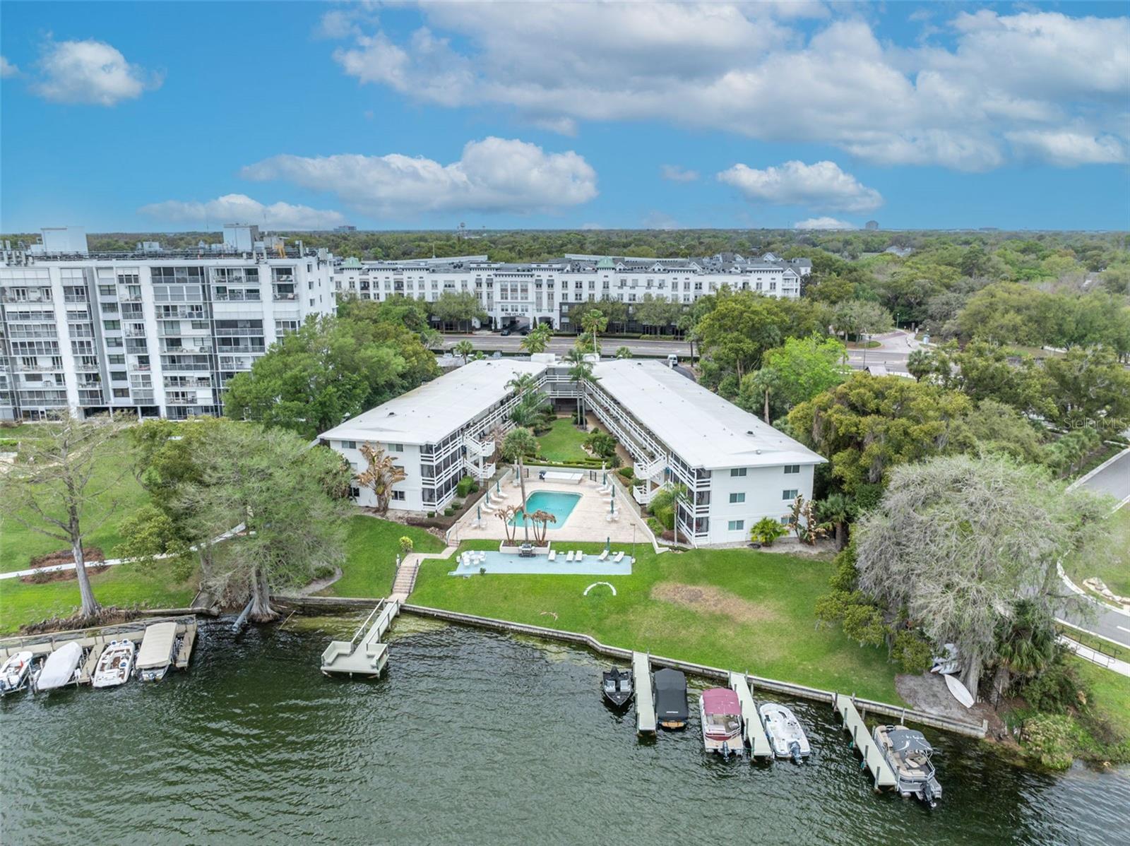 MAITLAND HARBOUR APTS - Residential
