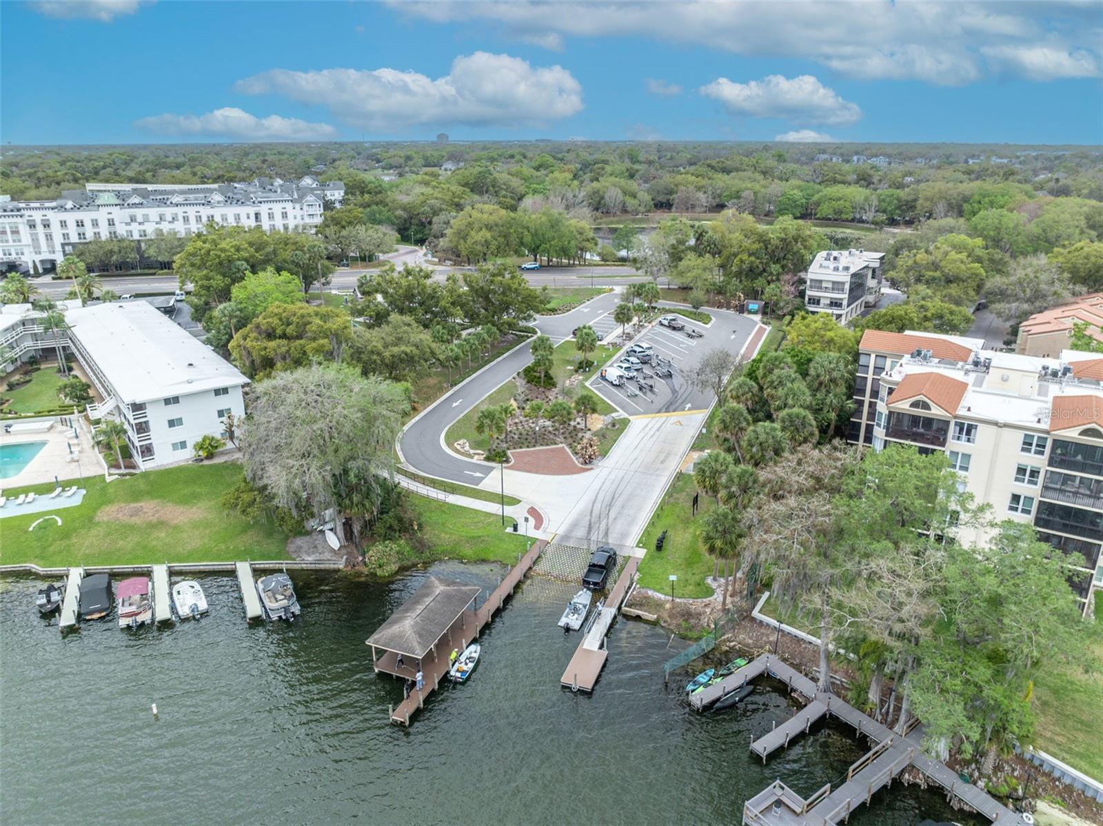 MAITLAND HARBOUR APTS - Residential