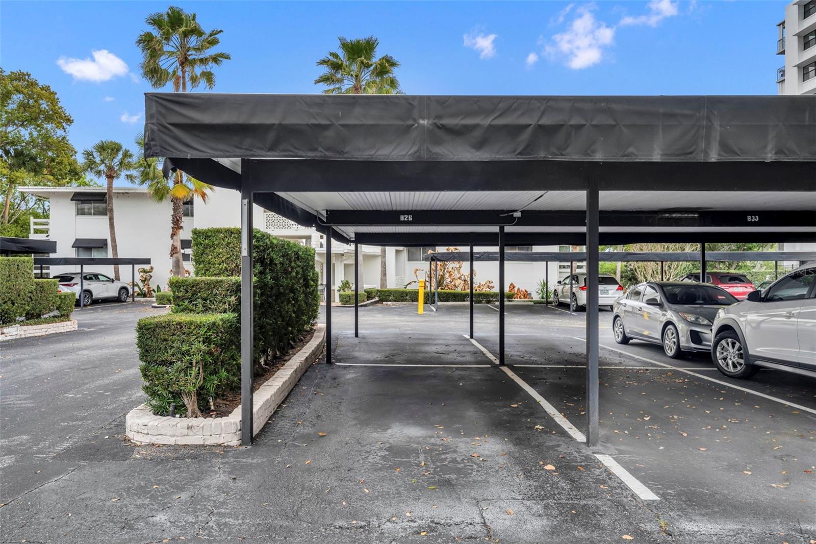 MAITLAND HARBOUR APTS - Residential