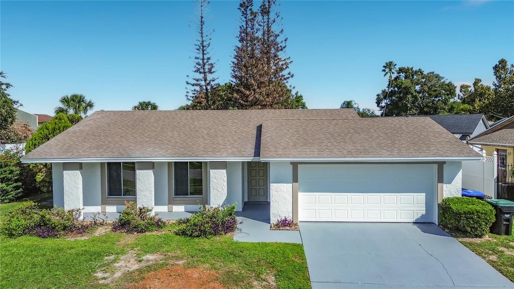 Photo of 2323 Towerbridge Street, Orlando, FL 32837 (MLS # S5159520)