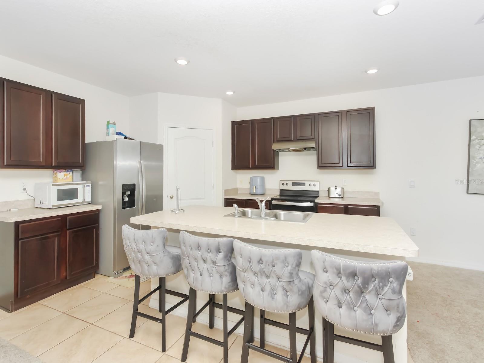 714 AUBURN GROVE COURT