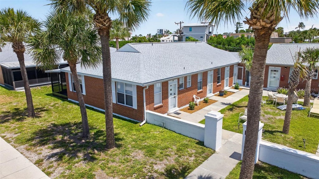Photo of 908 Villas Drive #10, Venice, FL 34285 (MLS # A4697166)