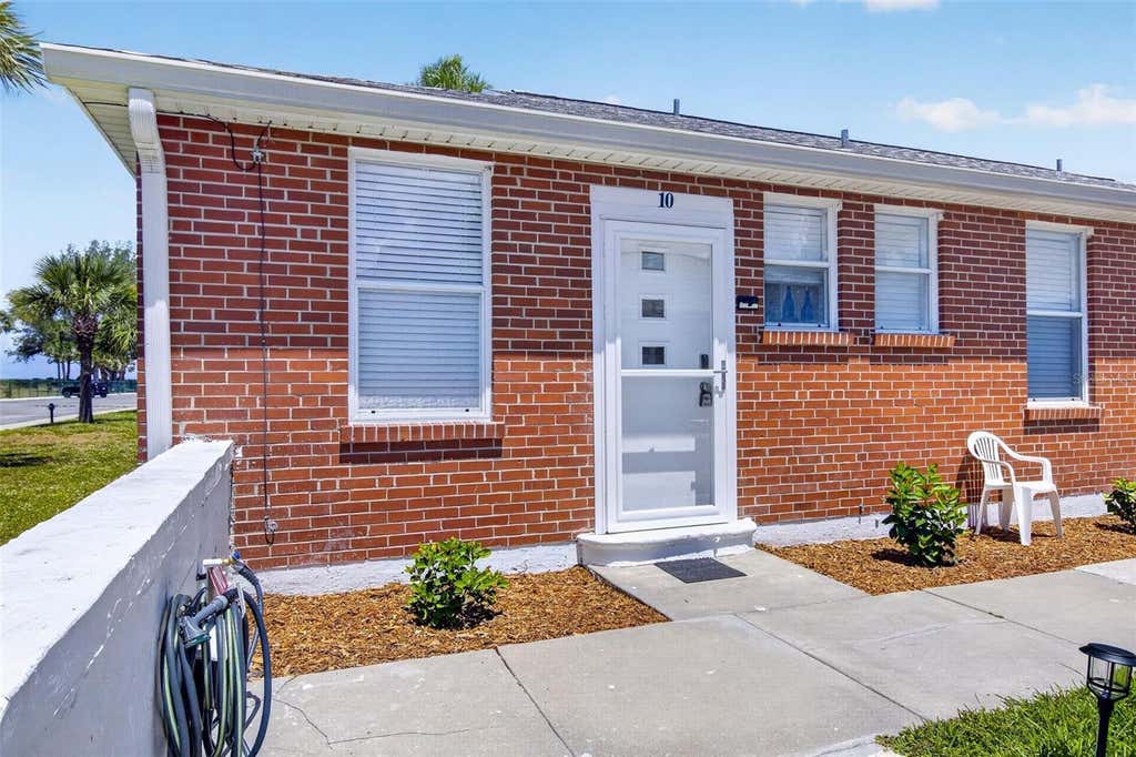 Photo of 908 Villas Drive #10, Venice, FL 34285 (MLS # A4697166)