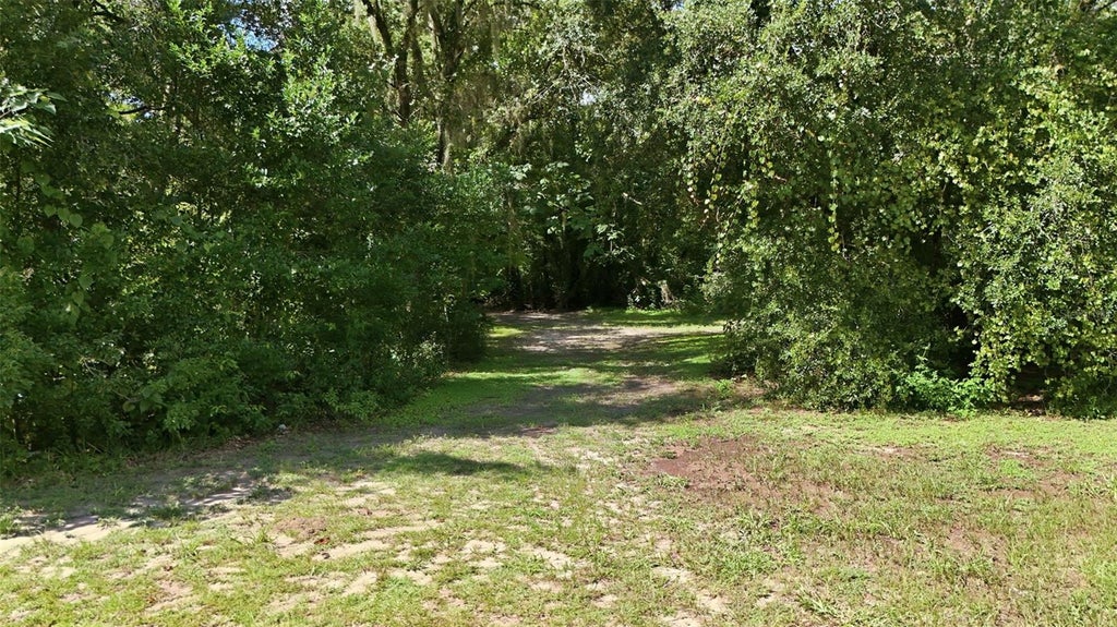 Photo of 44535 State Road 19, Altoona, FL 32702 (MLS # G5117838)