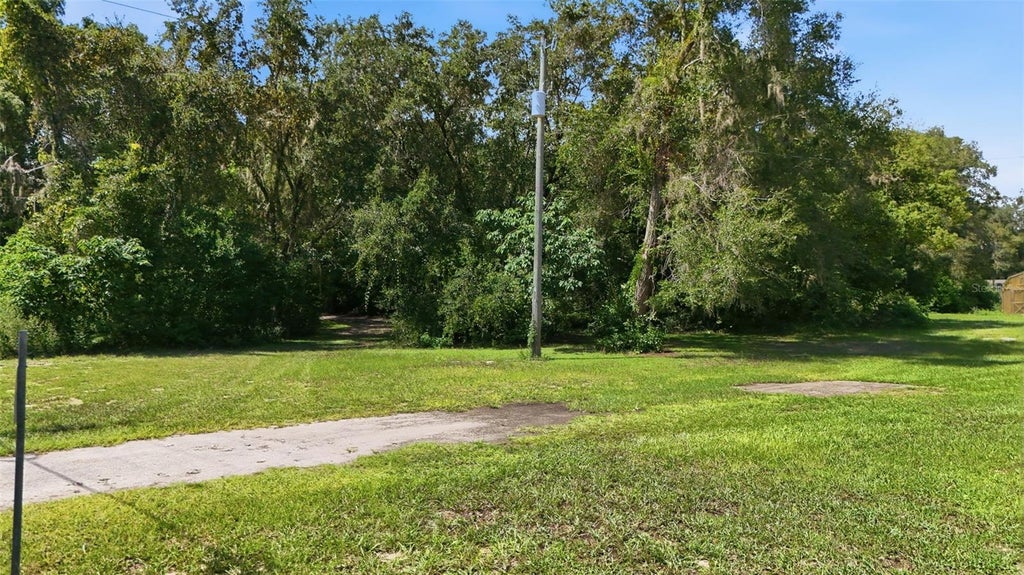 Photo of 44535 State Road 19, Altoona, FL 32702 (MLS # G5117838)