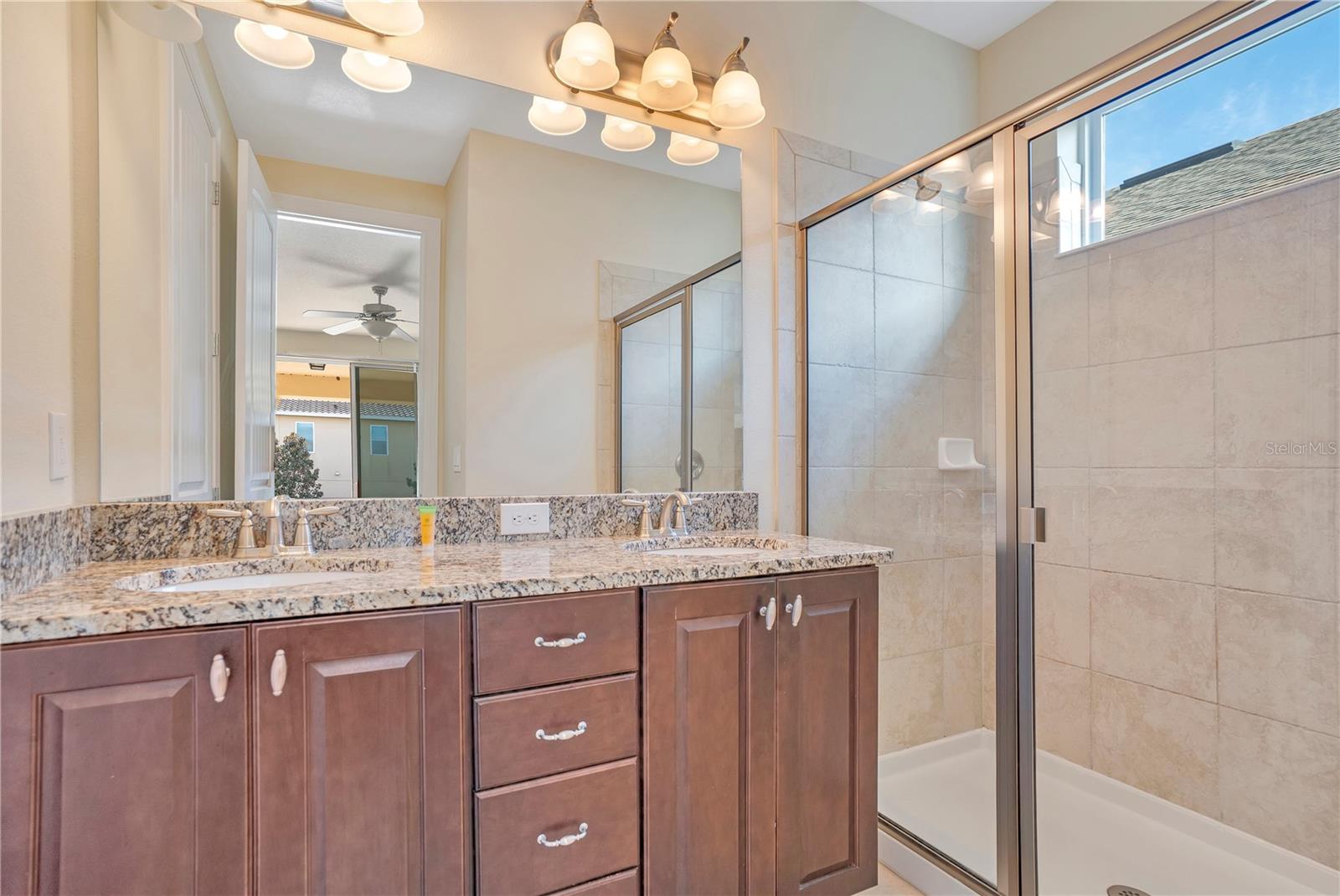 REUNION WEST PH 1 WEST & AMENT CTR RPLT - Residential