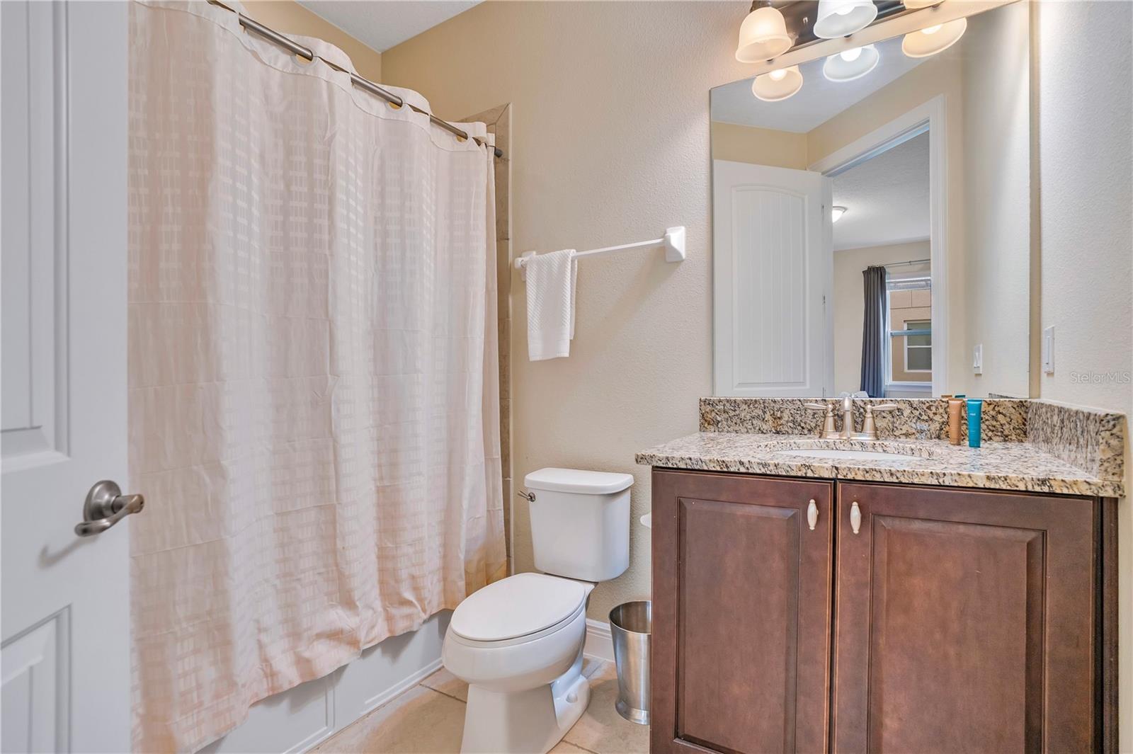 REUNION WEST PH 1 WEST & AMENT CTR RPLT - Residential