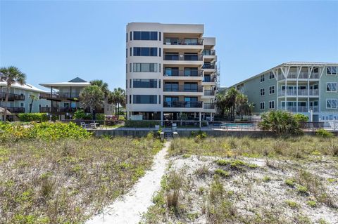 Condominium in INDIAN ROCKS BEACH FL 1310 GULF BOULEVARD 2.jpg