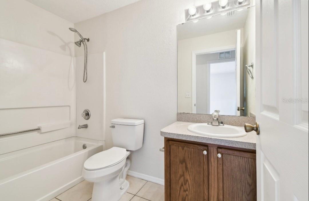ASHLEY LAKES PH 01 - Residential