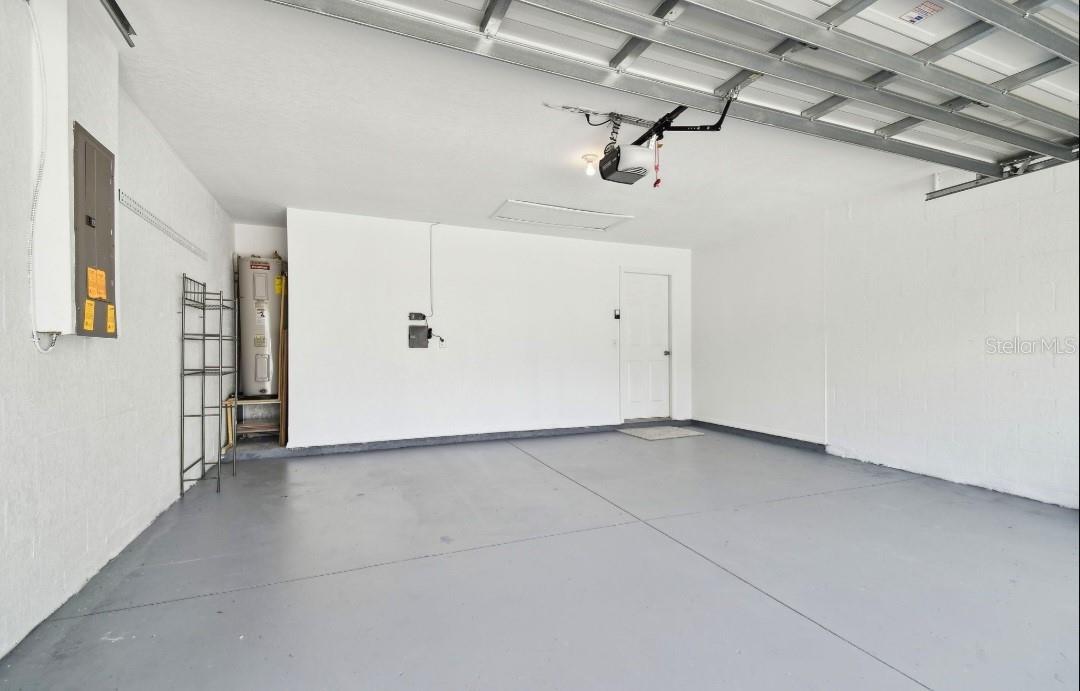 ASHLEY LAKES PH 01 - Residential