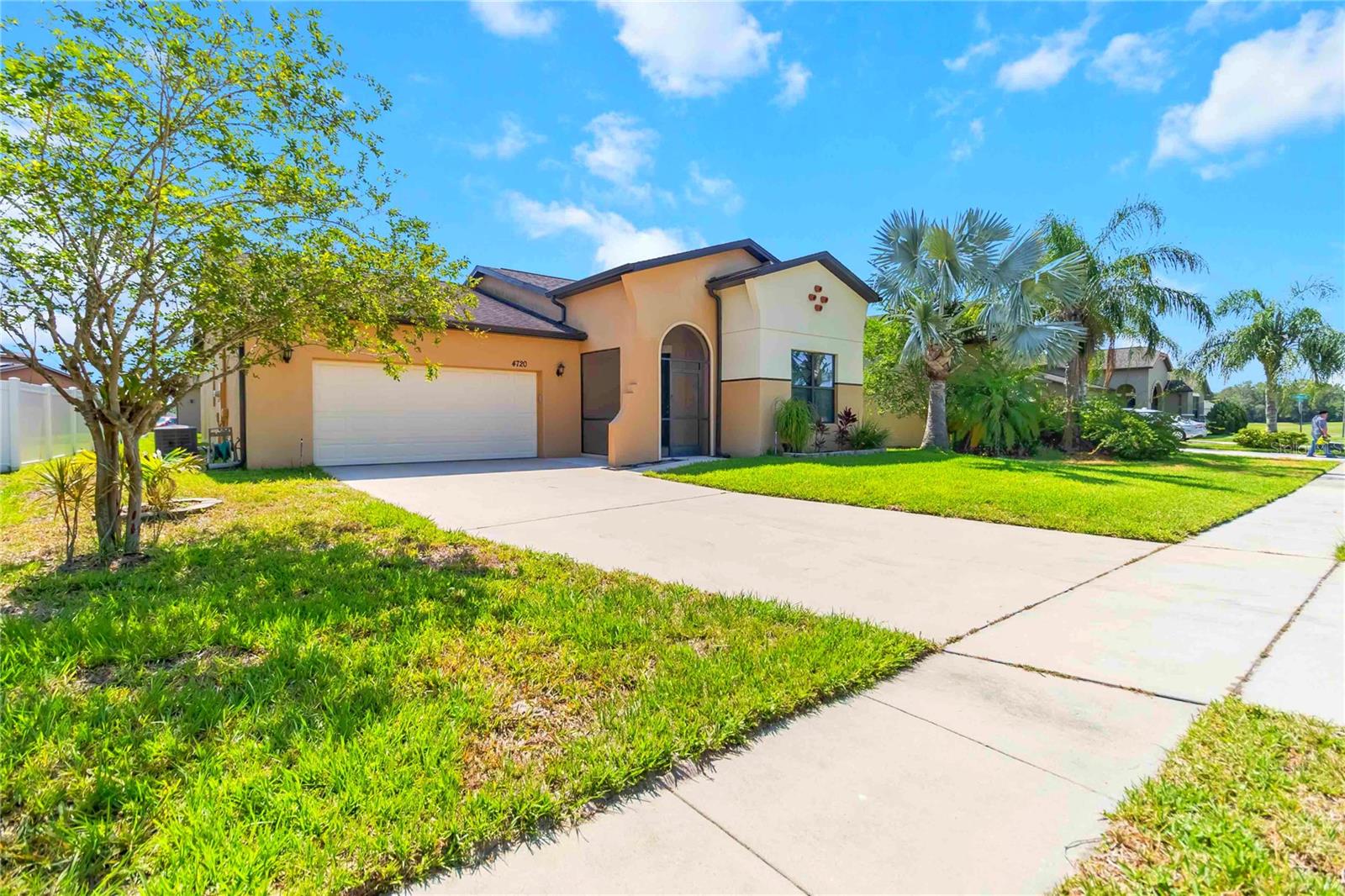 4720 DORAL POINTE DRIVE