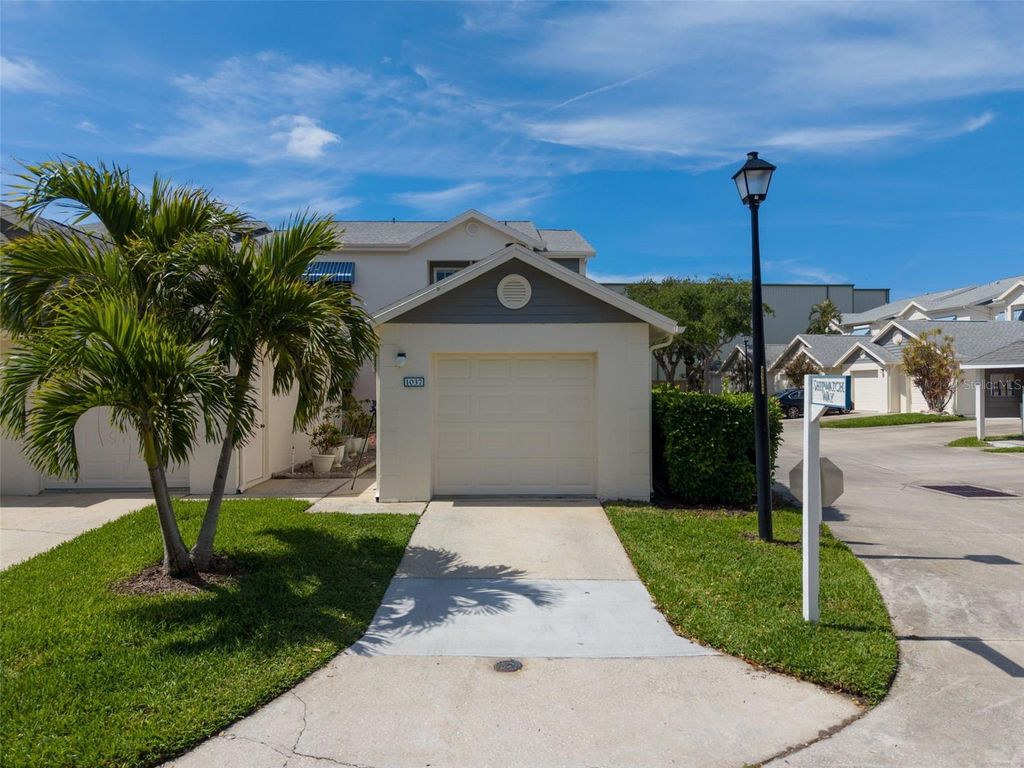 Photo of 11531 Shipwatch Drive #1037, Largo, FL 33774 (MLS # TB8496052)