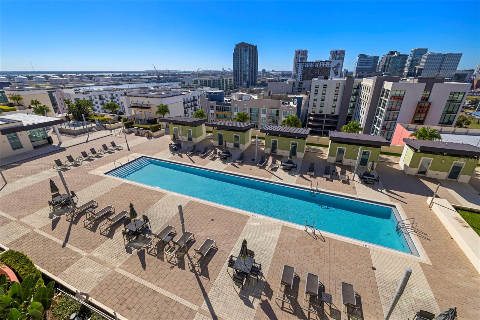 GRAND CENTRAL AT KENNEDY RESID - Residential