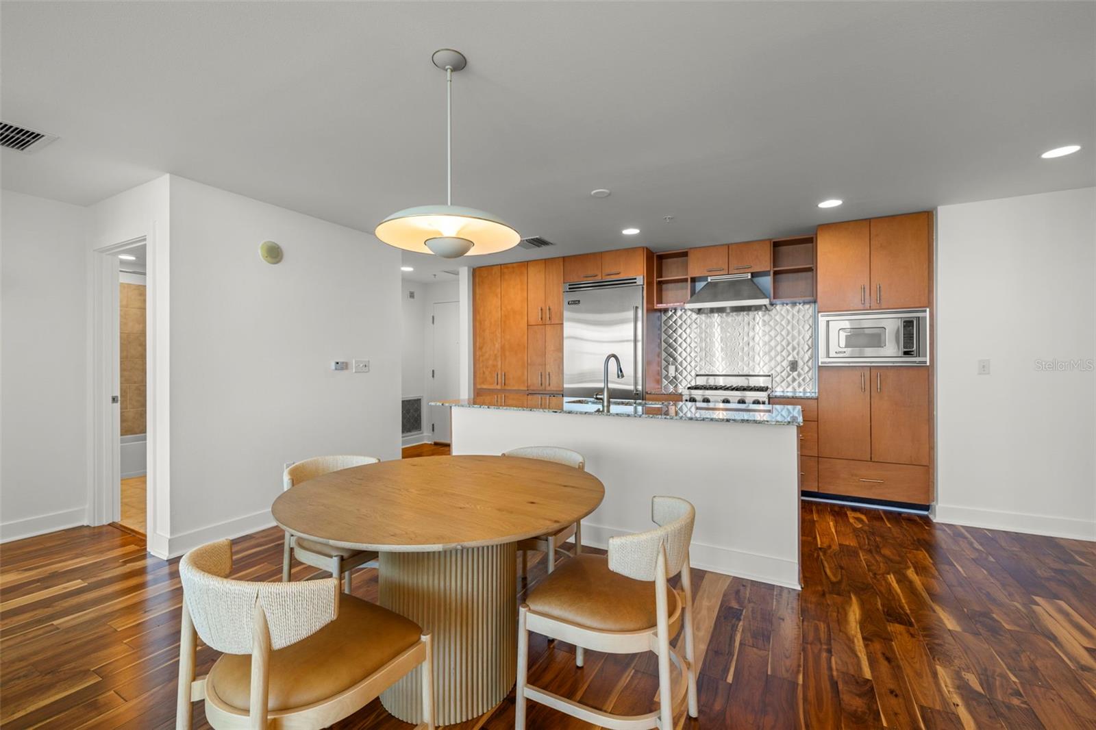 GRAND CENTRAL AT KENNEDY RESID - Residential