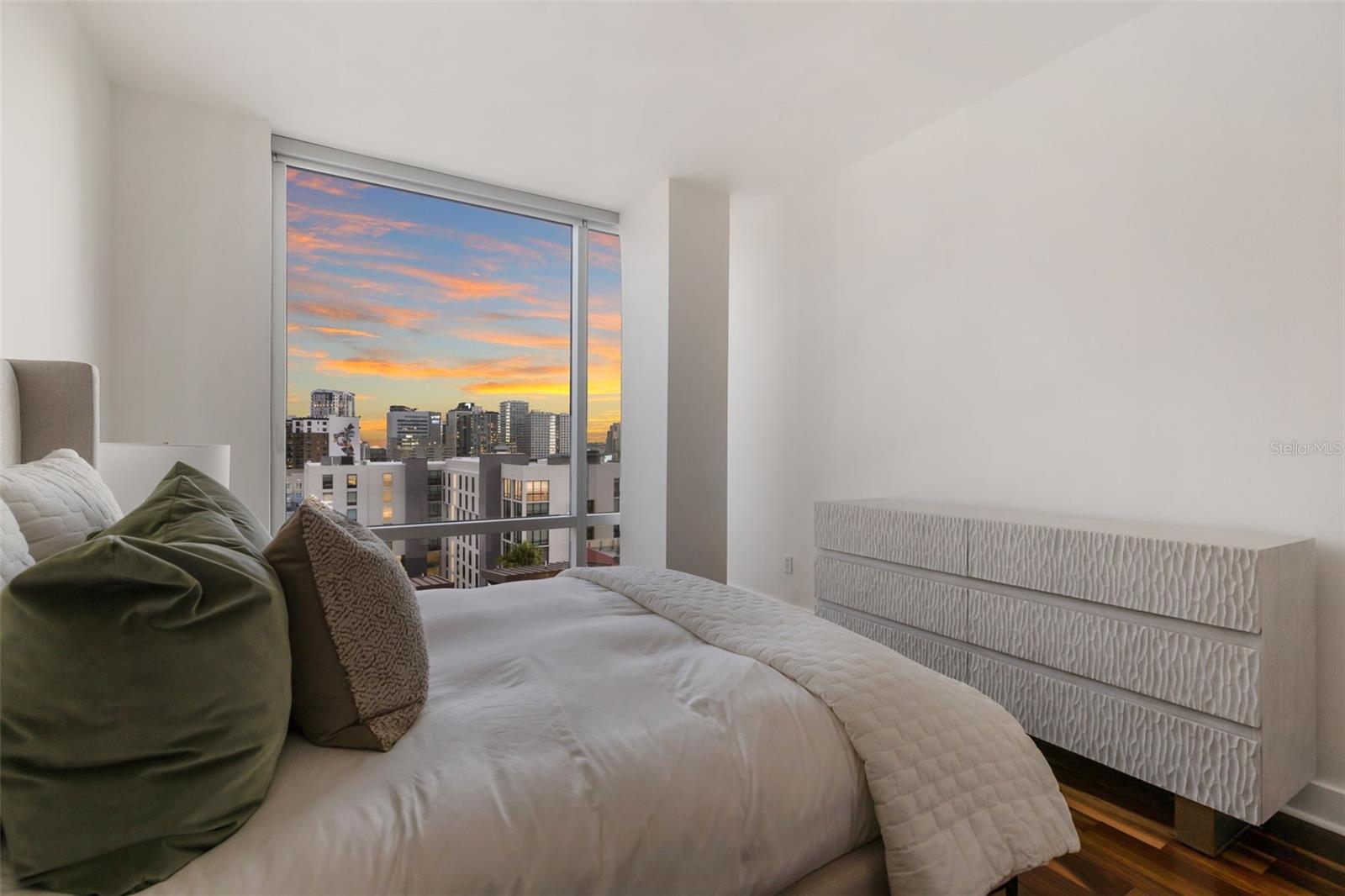 GRAND CENTRAL AT KENNEDY RESID - Residential