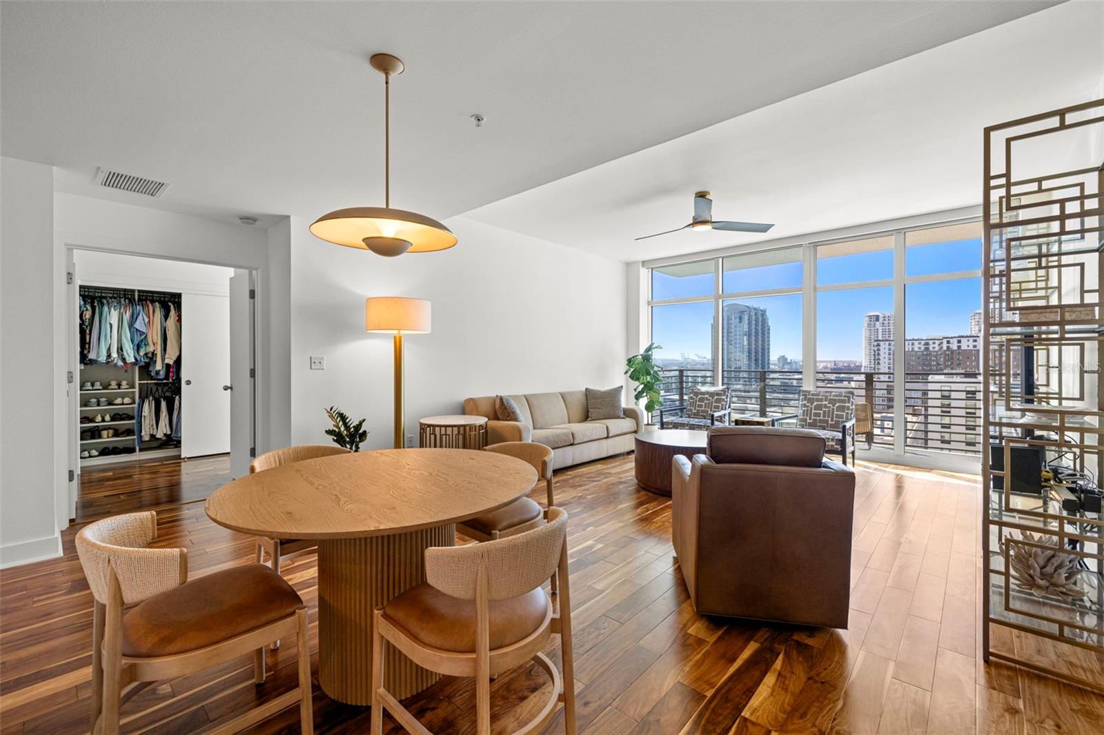 GRAND CENTRAL AT KENNEDY RESID - Residential