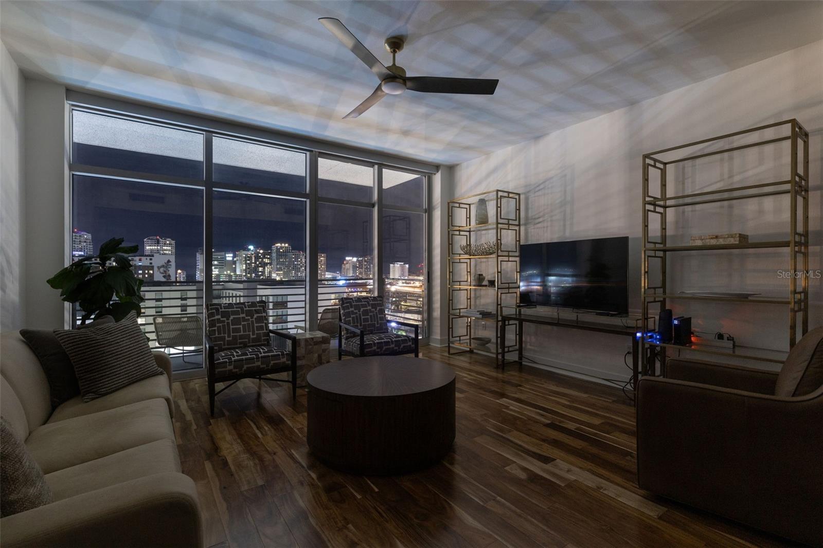 GRAND CENTRAL AT KENNEDY RESID - Residential