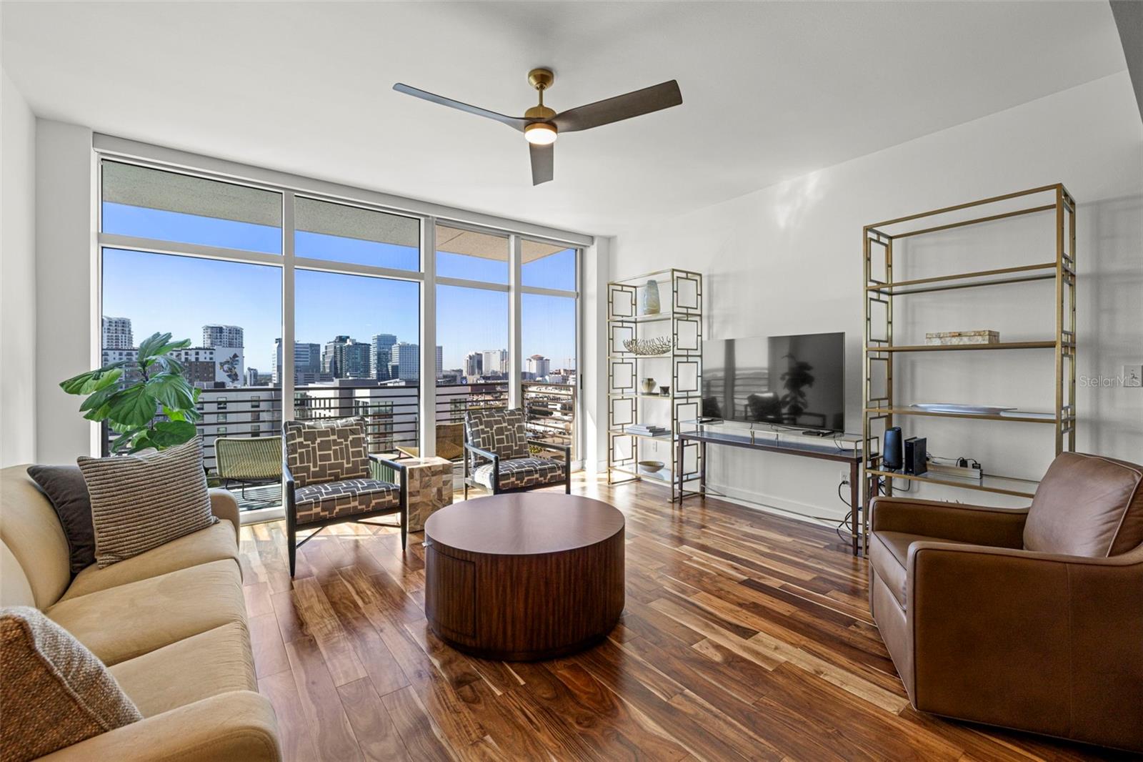 GRAND CENTRAL AT KENNEDY RESID - Residential