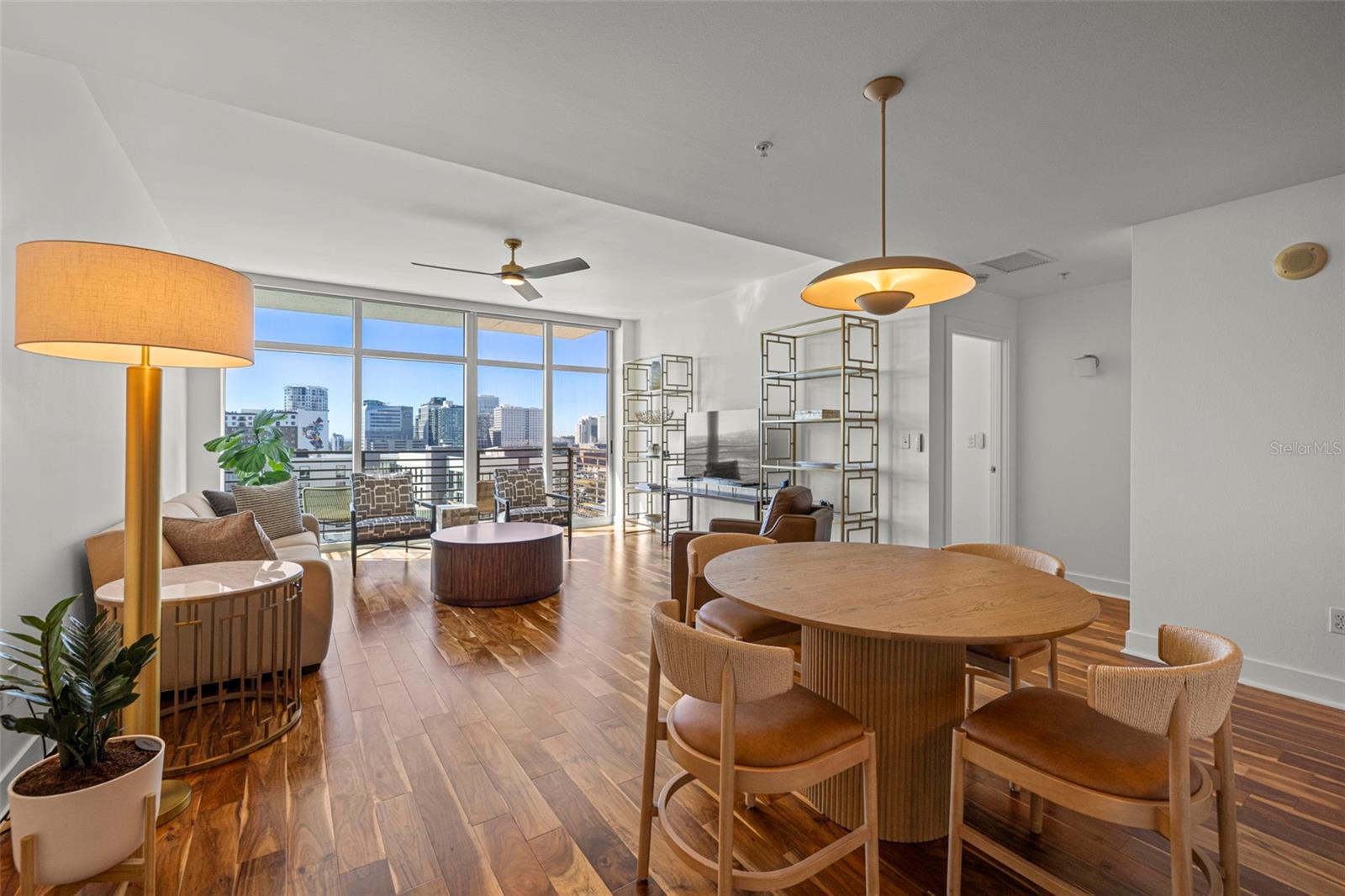 GRAND CENTRAL AT KENNEDY RESID - Residential