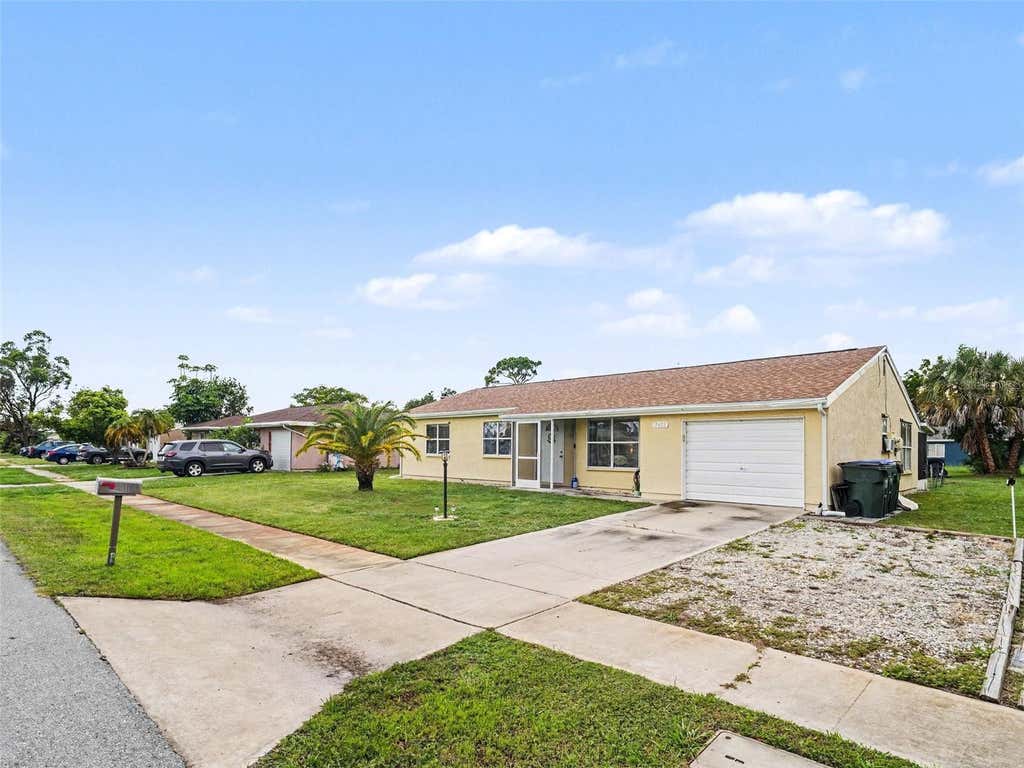 Photo of 2473 Fairbrook Street, North Port, FL 34287 (MLS # A4699019)