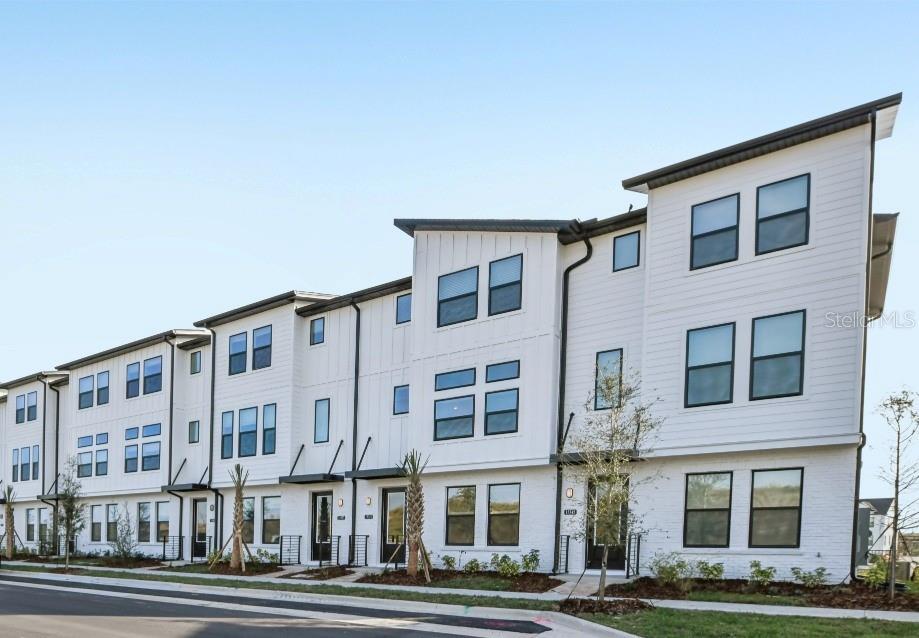 15351 HAMLIN PARK DRIVE