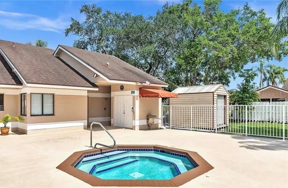 THE LAKES 109-9 B - Residential