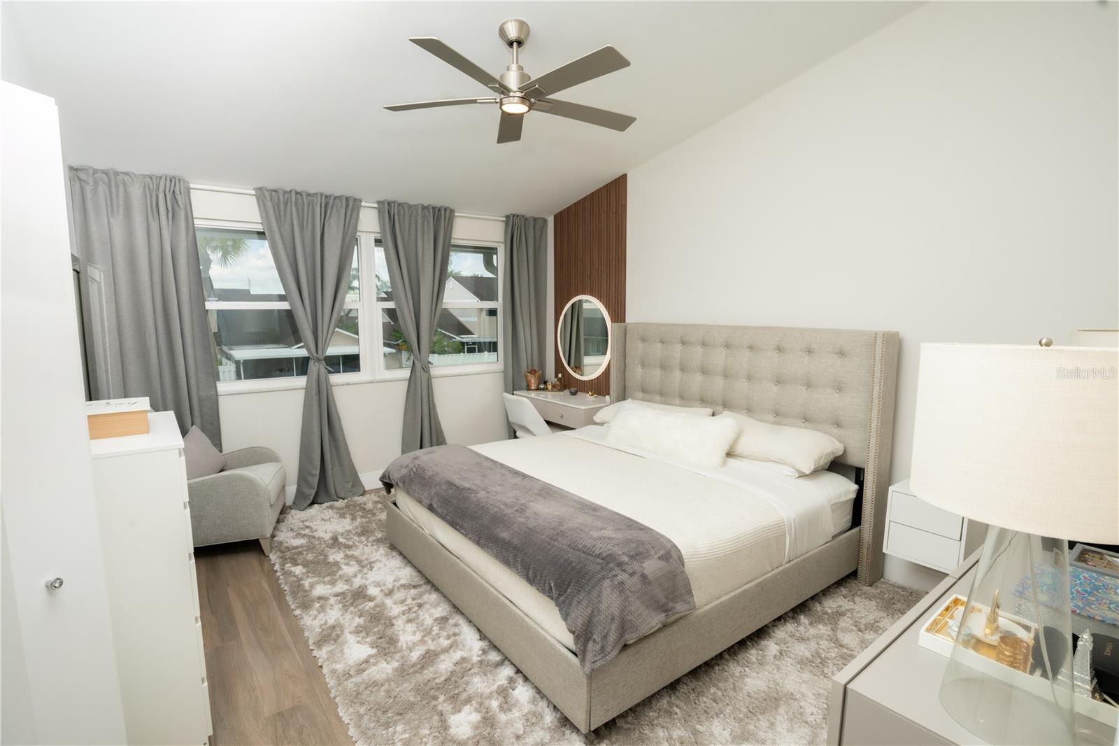 THE LAKES 109-9 B - Residential