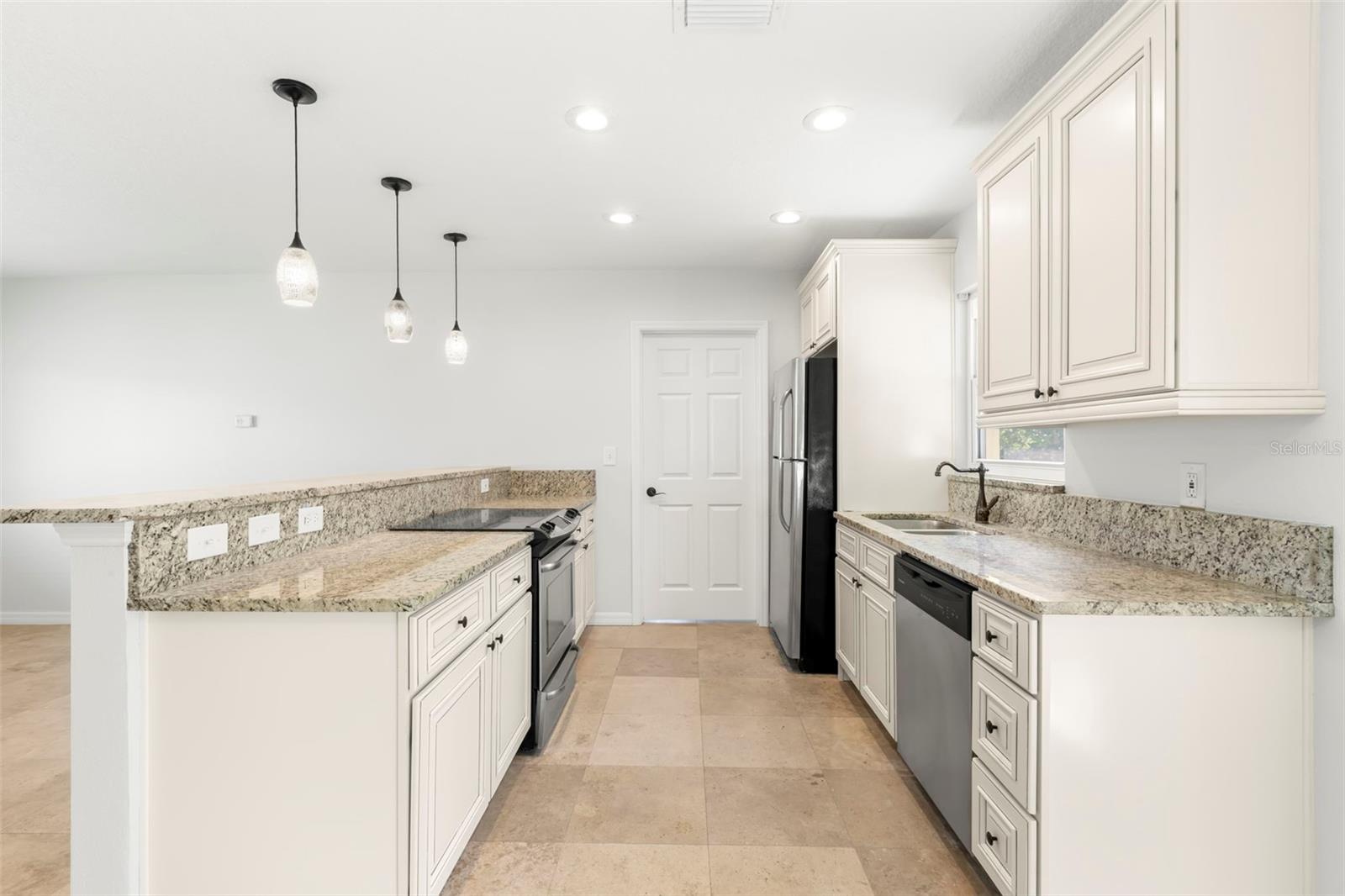 HARBOR HEIGHTS ESTATES - Residential