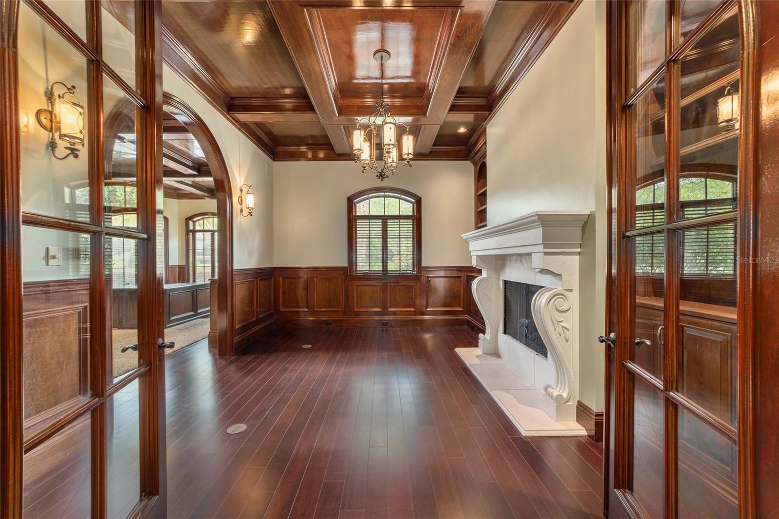 GOLDEN OCALA - Residential