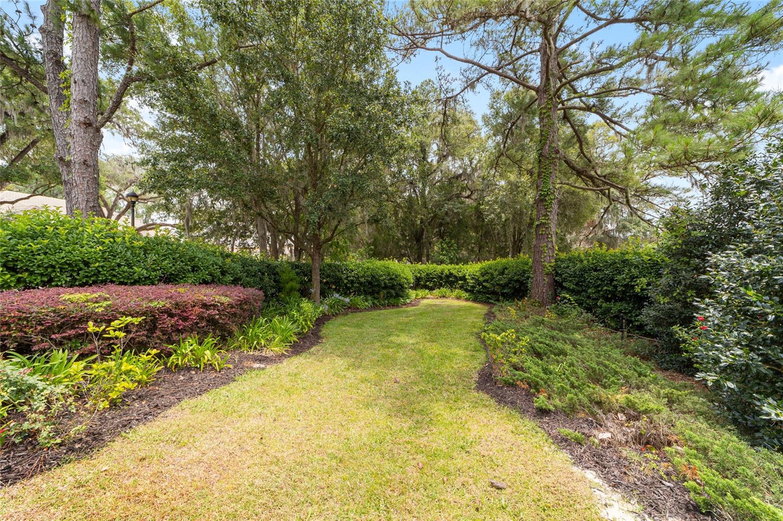 GOLDEN OCALA - Residential