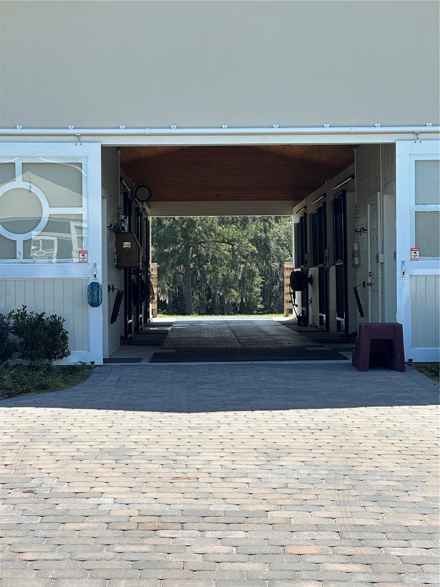 GOLDEN OCALA - Residential