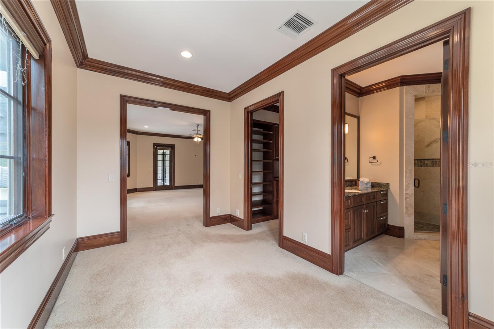 GOLDEN OCALA - Residential