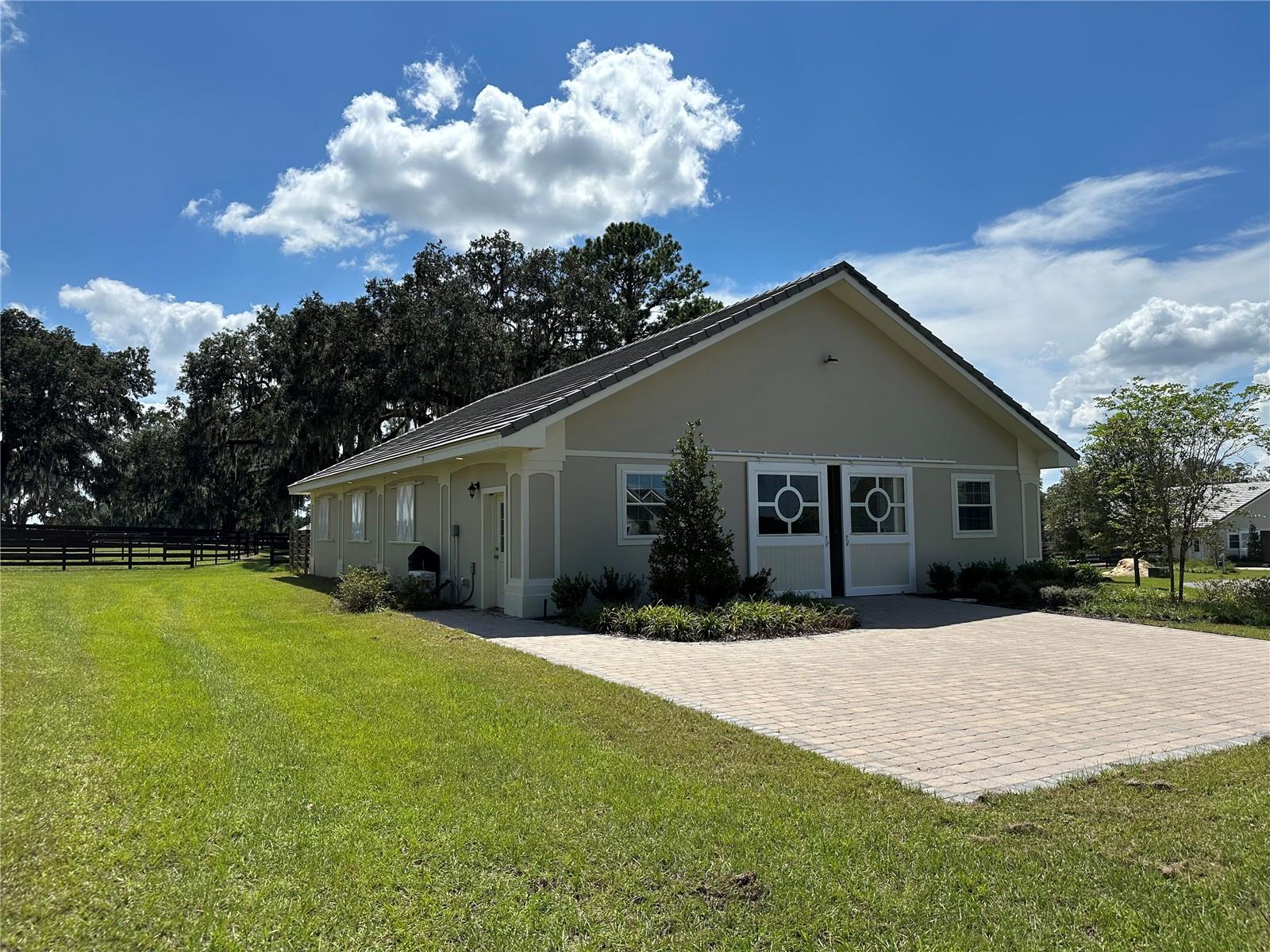GOLDEN OCALA - Residential