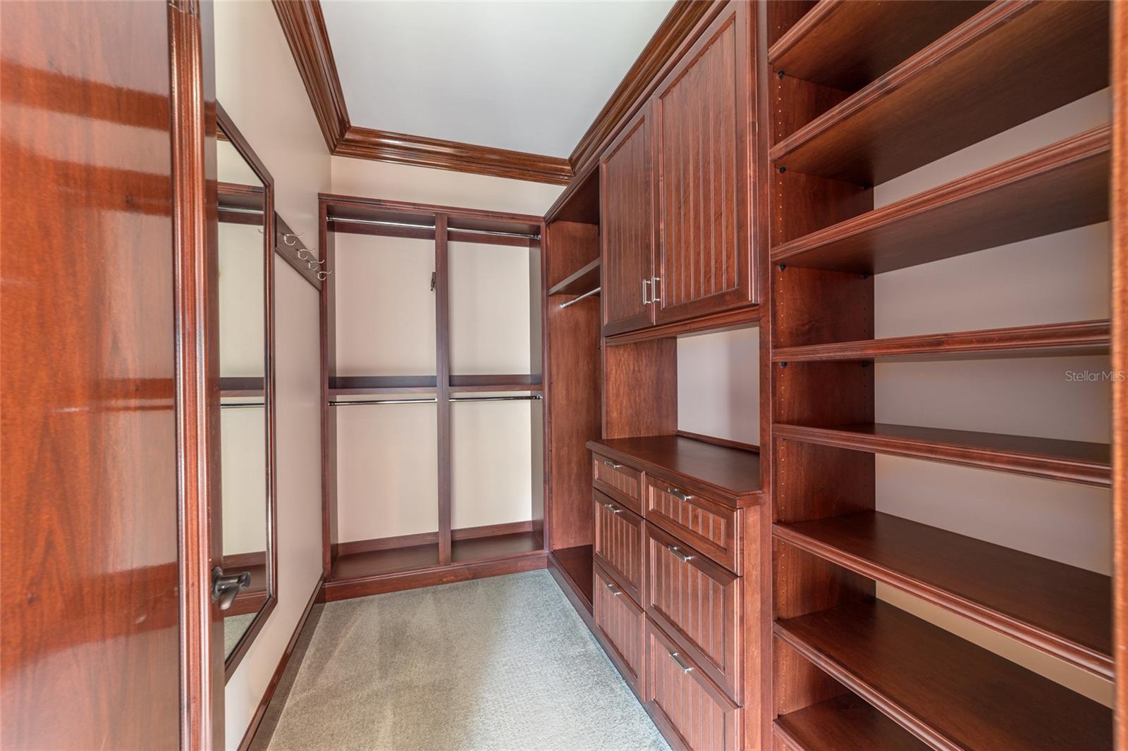 GOLDEN OCALA - Residential