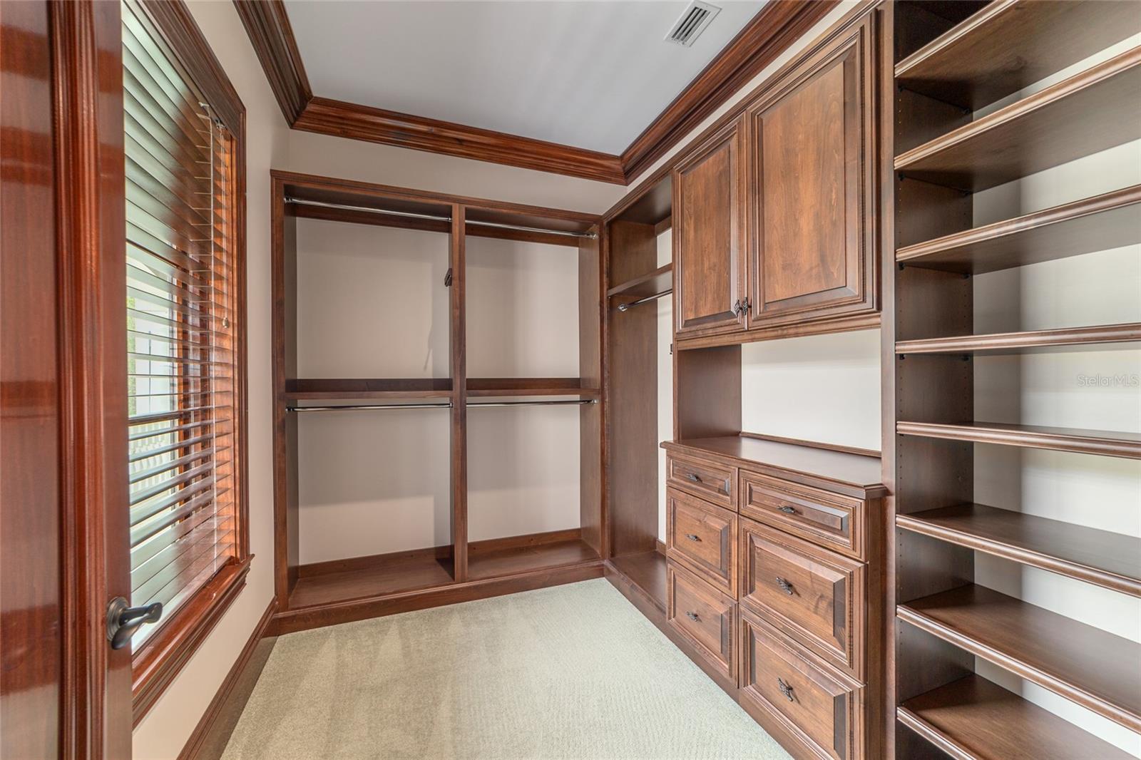 GOLDEN OCALA - Residential