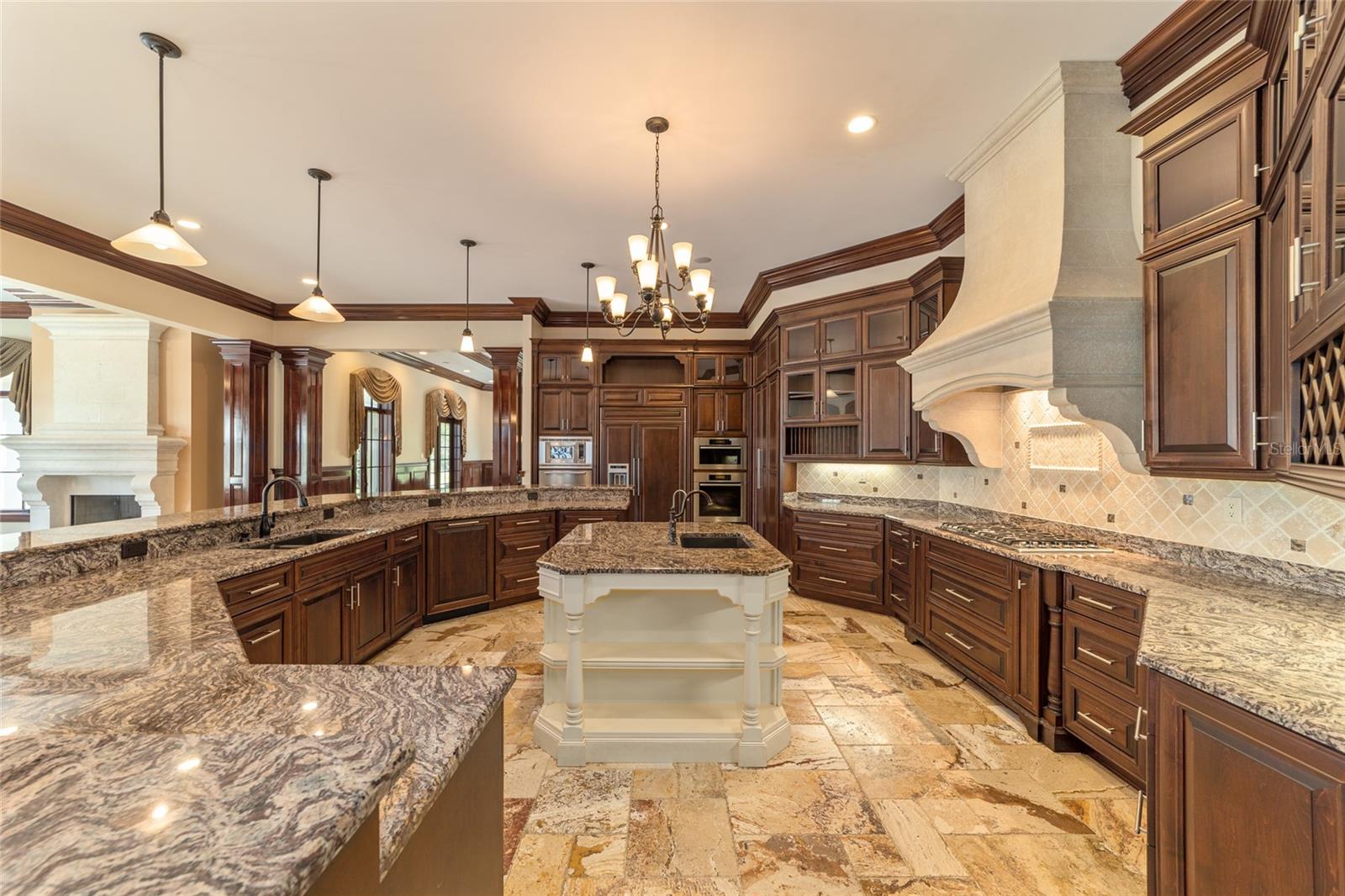 GOLDEN OCALA - Residential