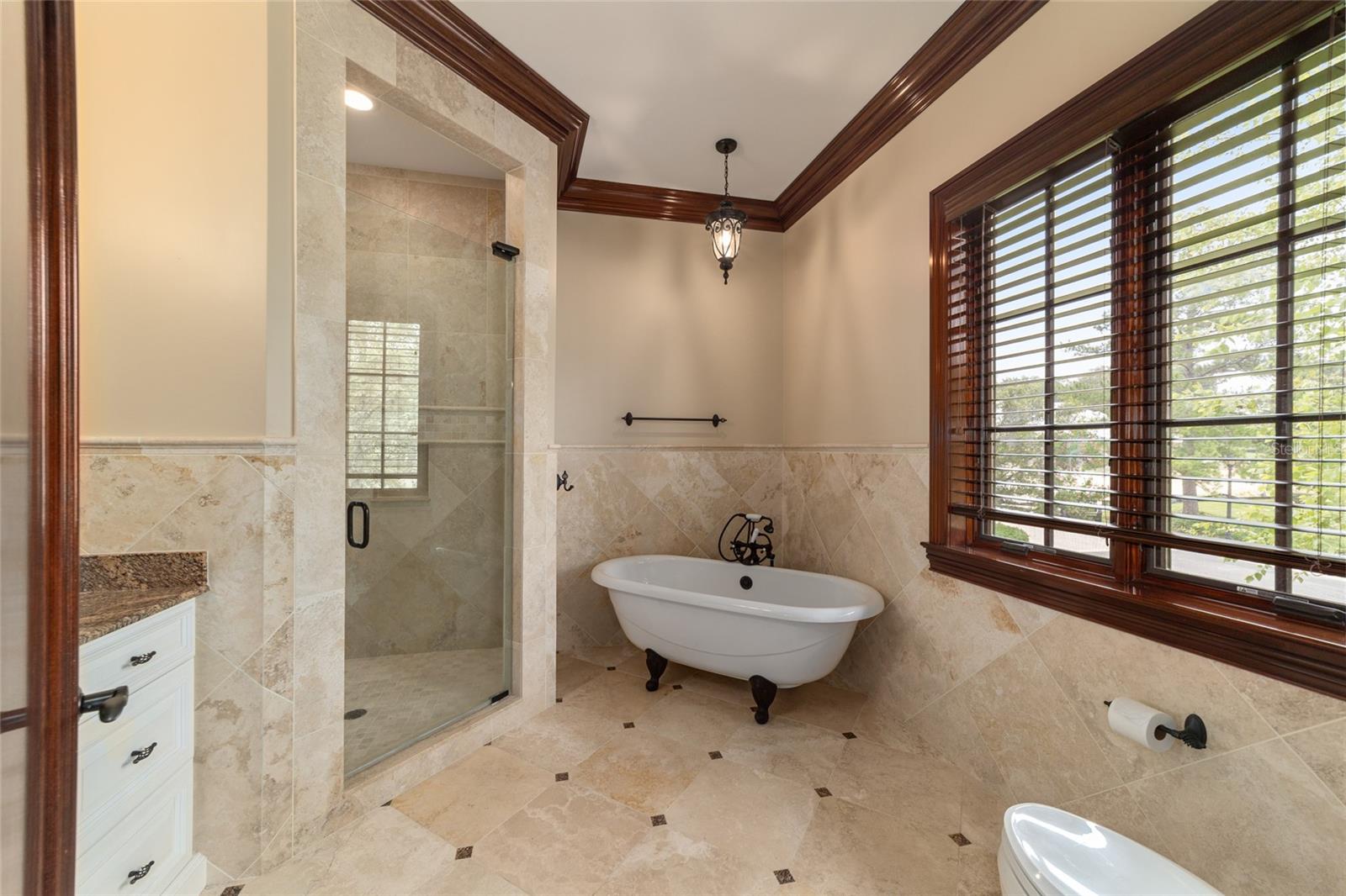 GOLDEN OCALA - Residential