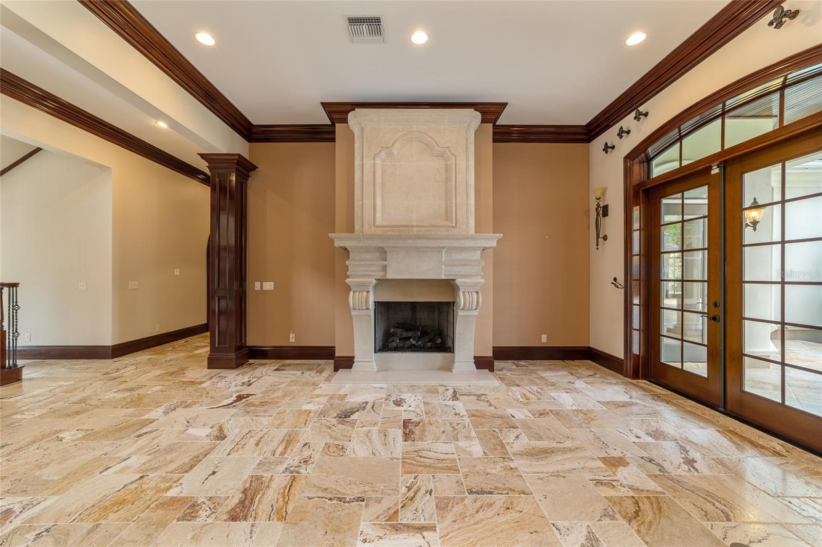 GOLDEN OCALA - Residential