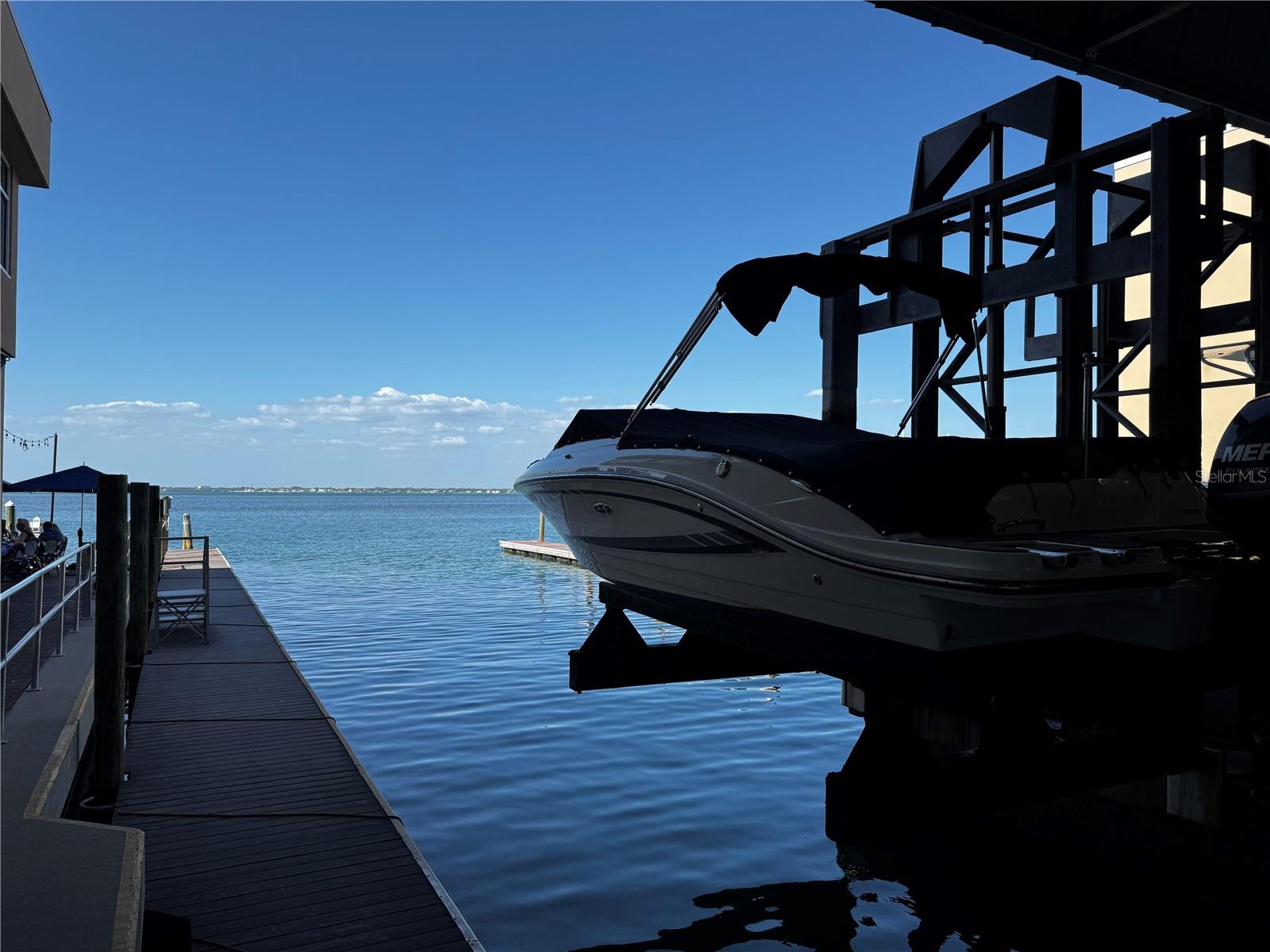 BOATHOUSE ON LONGBOAT - Residential