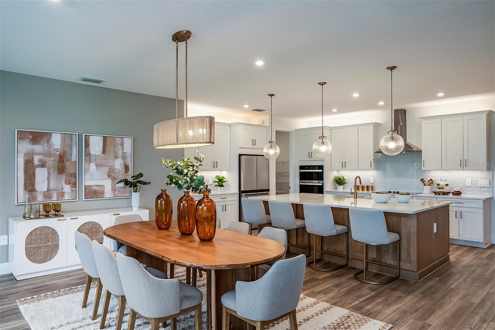 SUNSTONE LAKESIDE AT WELLEN PARK - Residential