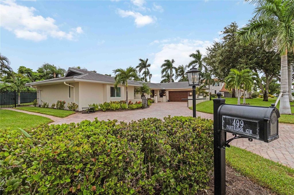 Photo of 499 Partridge Circle, Sarasota, FL 34236 (MLS # A4669490)