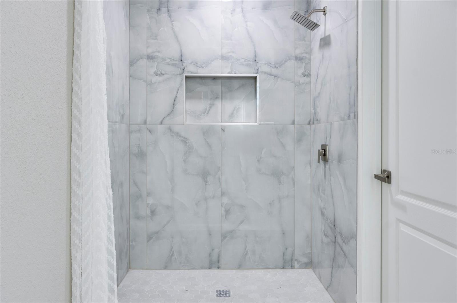 BLOOMINGDALE SEC J J - Residential