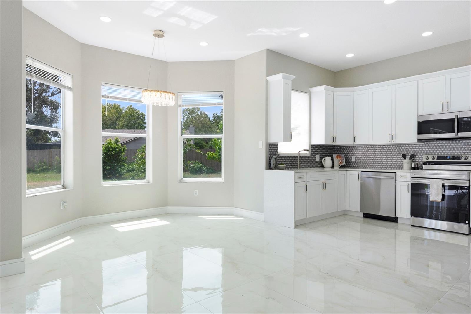 BLOOMINGDALE SEC J J - Residential