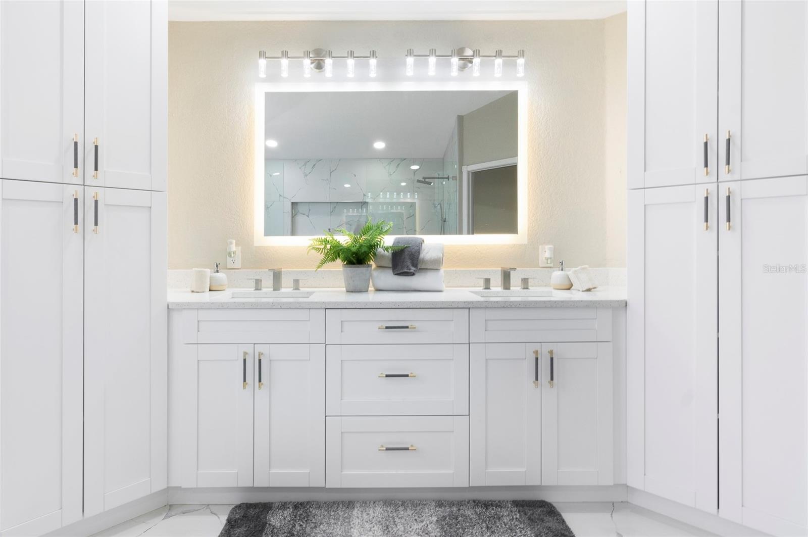 BLOOMINGDALE SEC J J - Residential