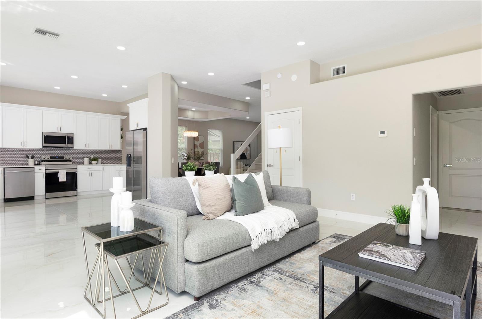 BLOOMINGDALE SEC J J - Residential