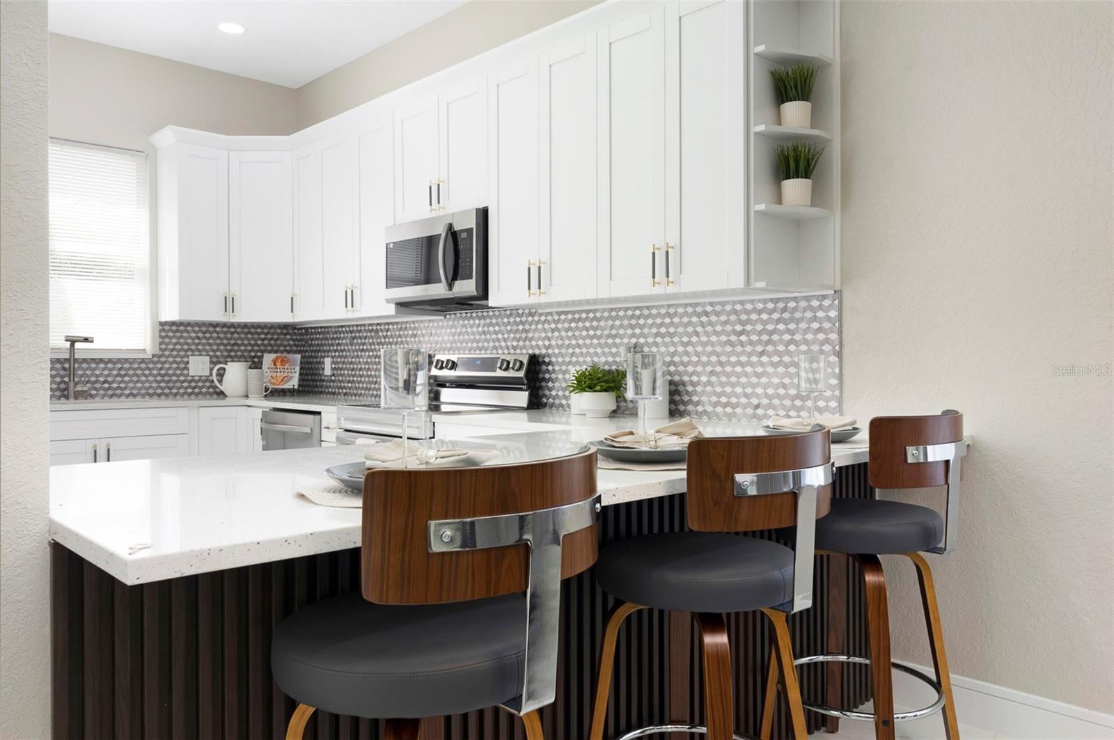 BLOOMINGDALE SEC J J - Residential