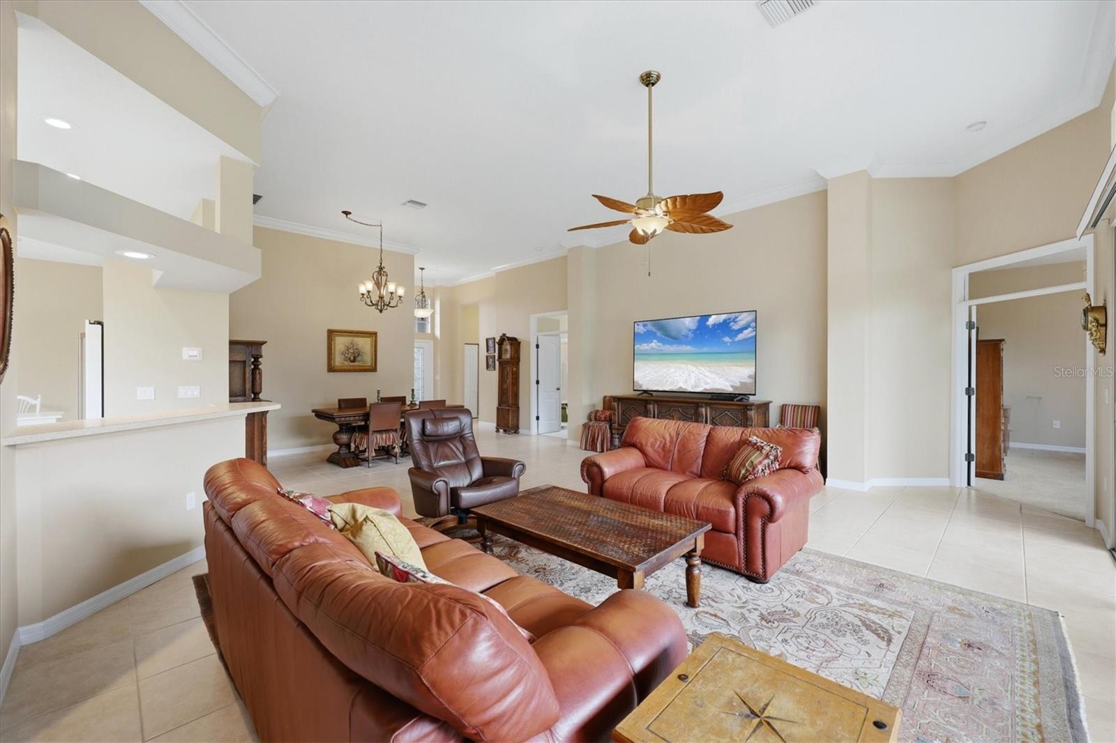 762 SILK OAK DRIVE