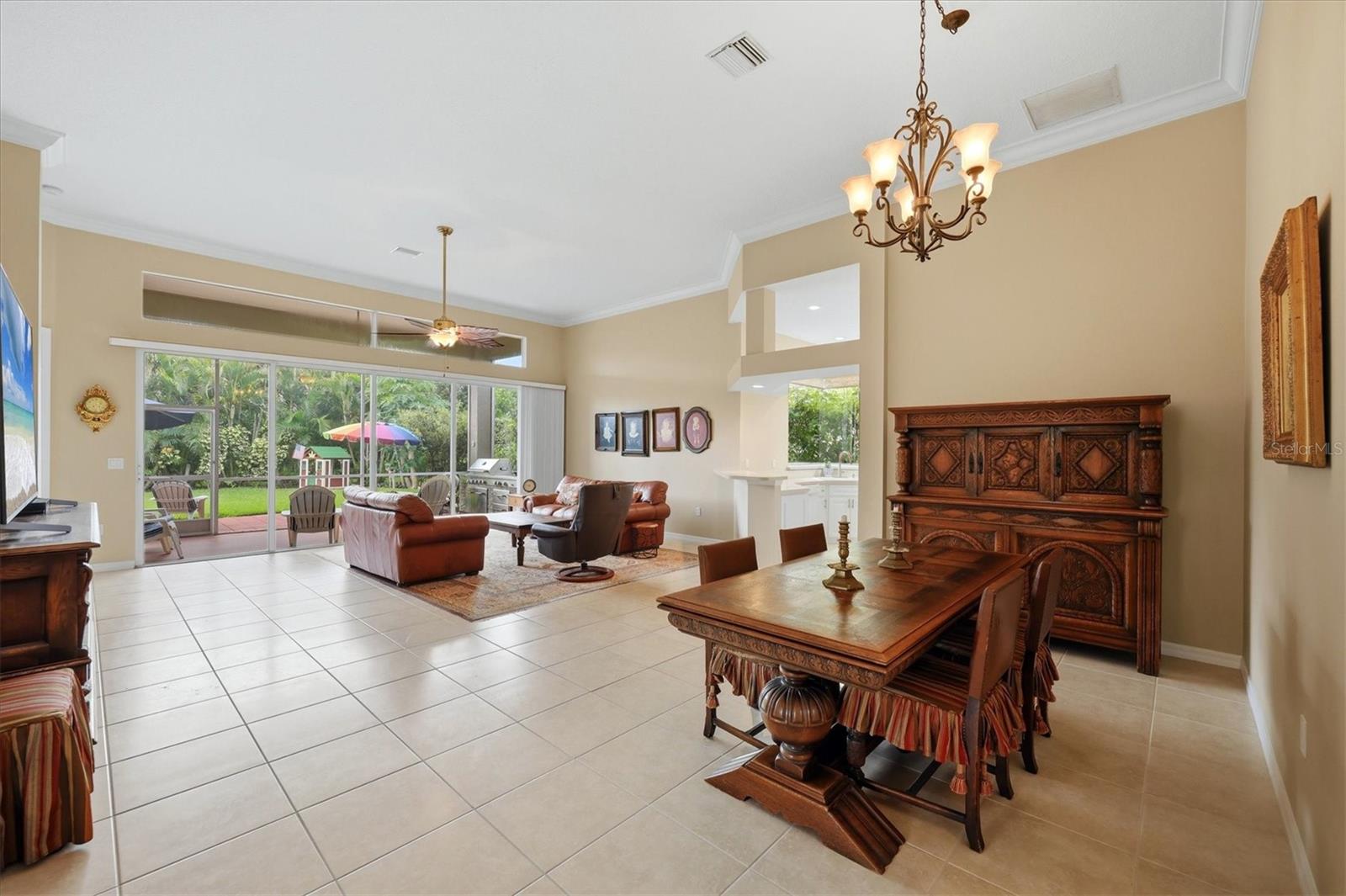 762 SILK OAK DRIVE