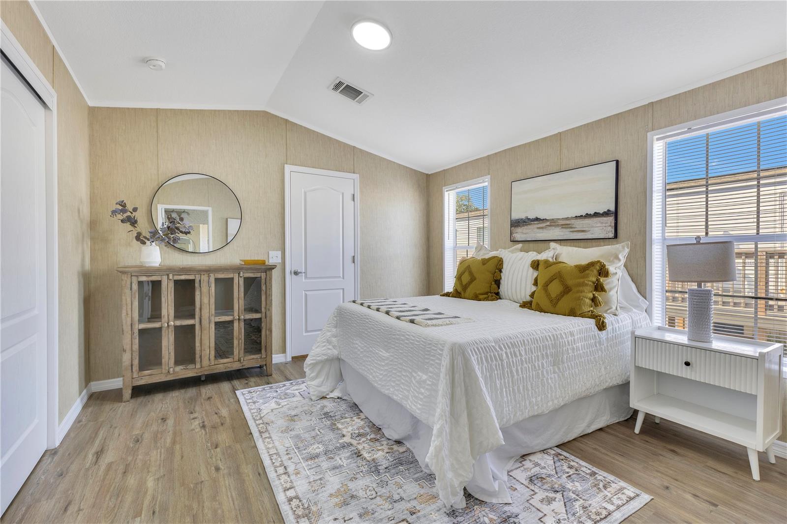 CRESCENT ESTATES SUB 1 - Residential