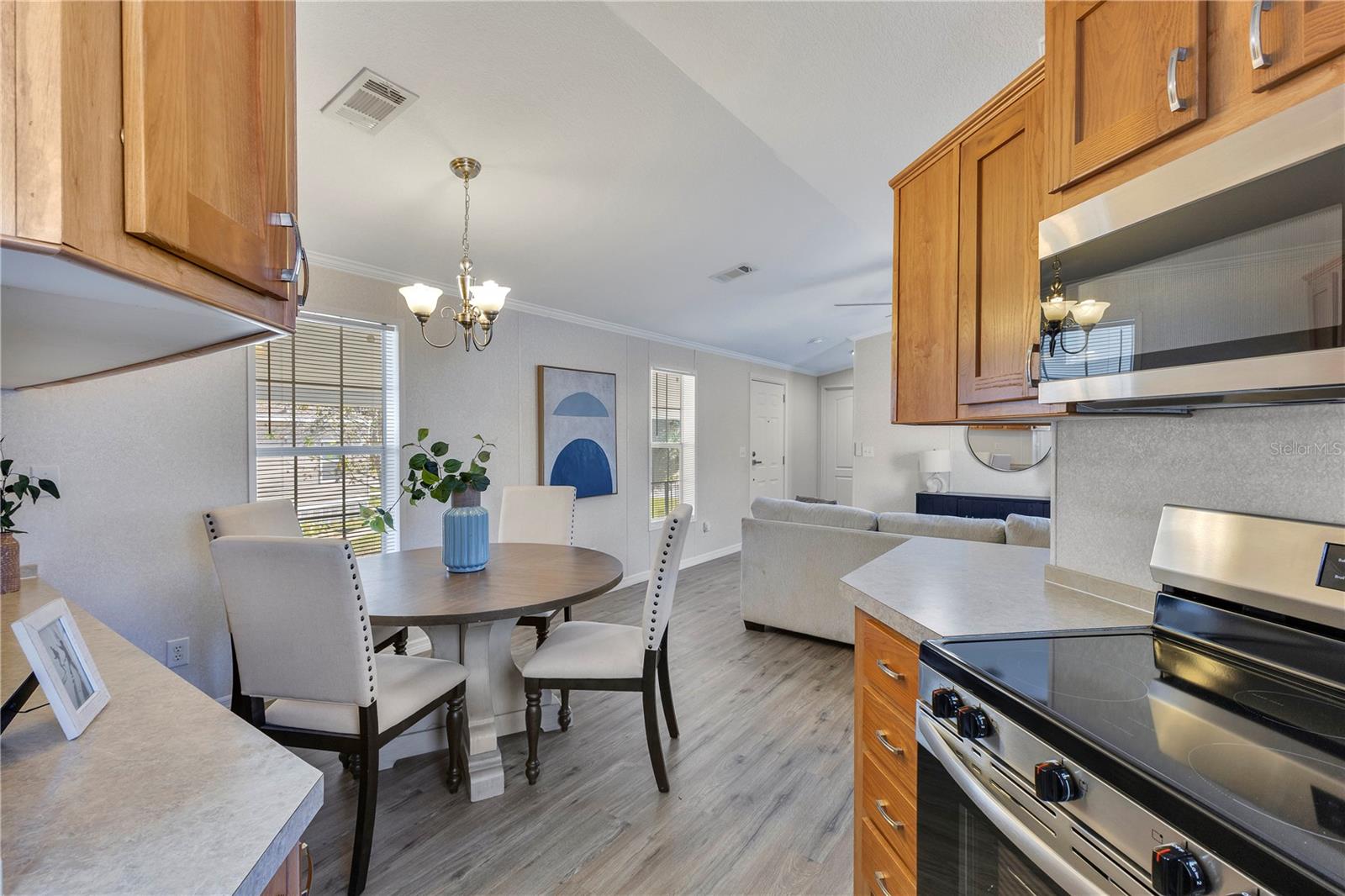 CRESCENT ESTATES SUB 1 - Residential